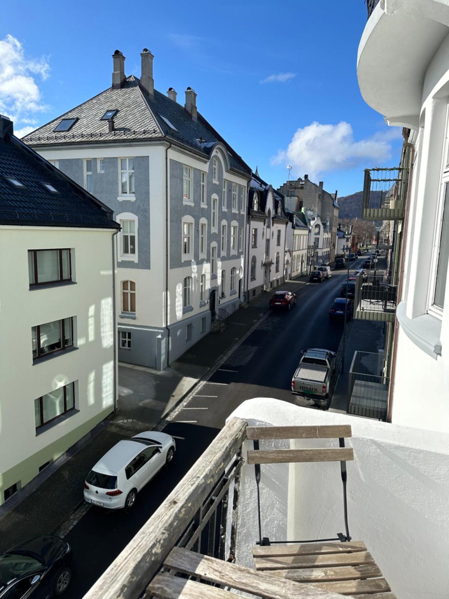 Stylish Big Jugend Art Nouveau Apartment With Balcony Heart Of 奥勒松 外观 照片